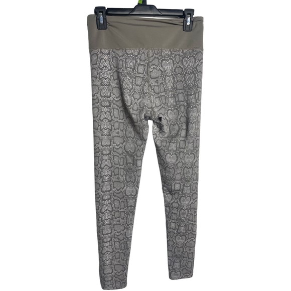 BSP Women yoga pants/leggings Reptile print, snake print Size large - Picture 2 of 3